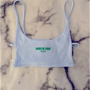 Small white fox top baby blue